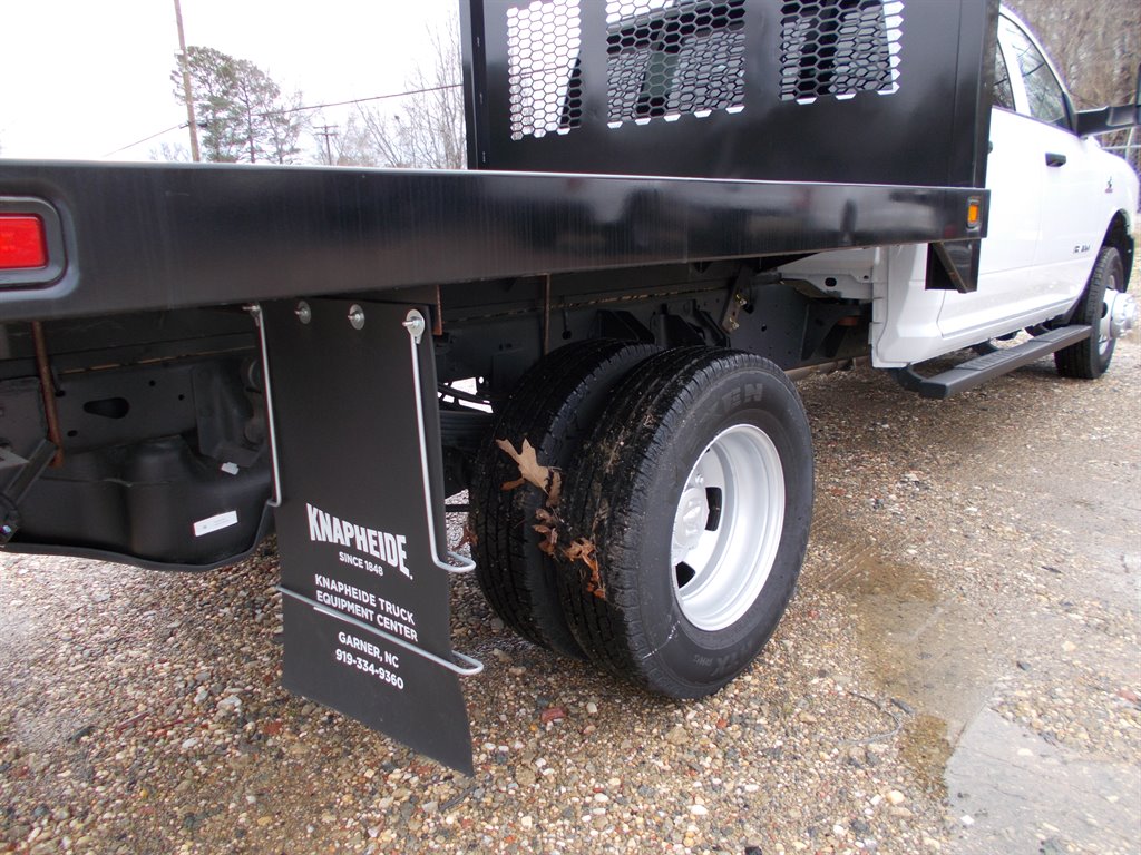 2022 Ram 3500 Tradesman photo 11