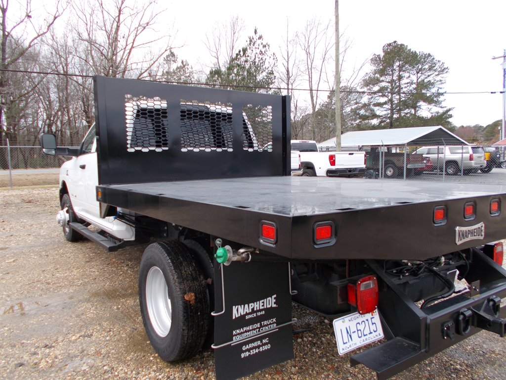 2022 Ram 3500 Tradesman photo 9