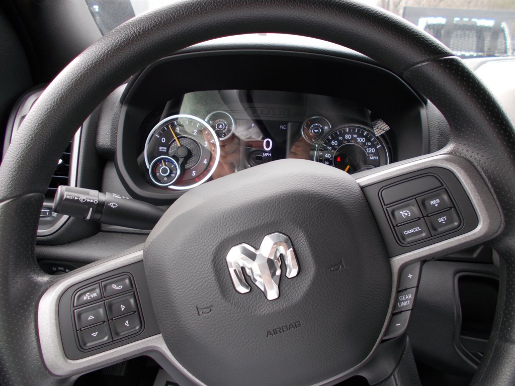 2022 Ram 3500 Tradesman photo 2