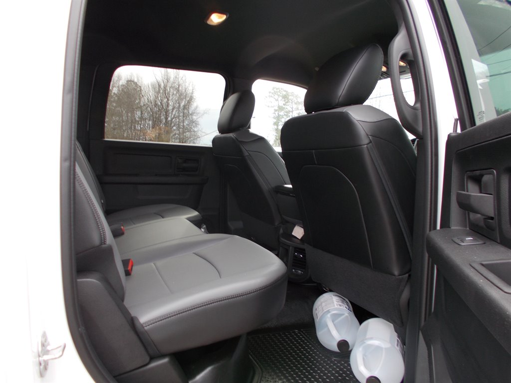 2022 Ram 3500 Tradesman photo 24