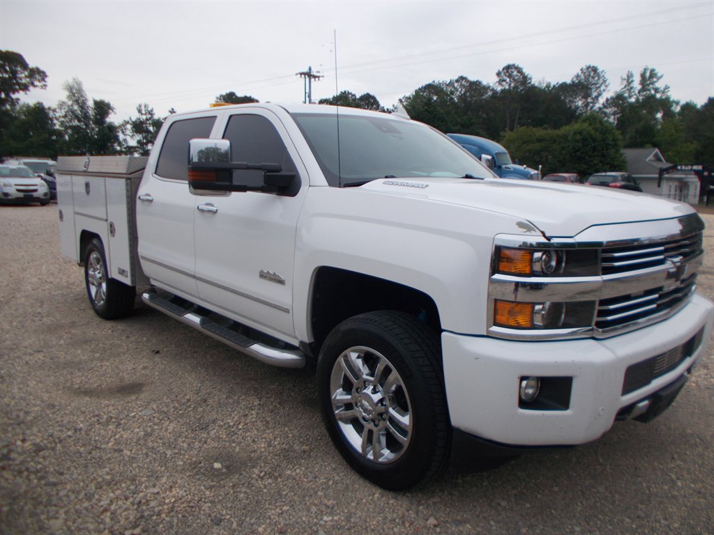 2015 Chevrolet Silverado 2500HD High Country's photo