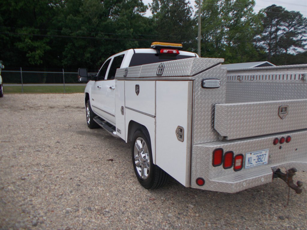 2015 Chevrolet Silverado 2500HD High Country photo 7