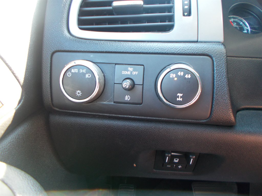 2014 Chevrolet Silverado 2500HD LTZ - Photo 12