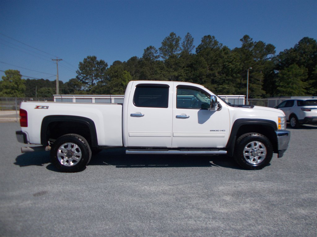 2014 Chevrolet Silverado 2500HD LTZ - Photo 8