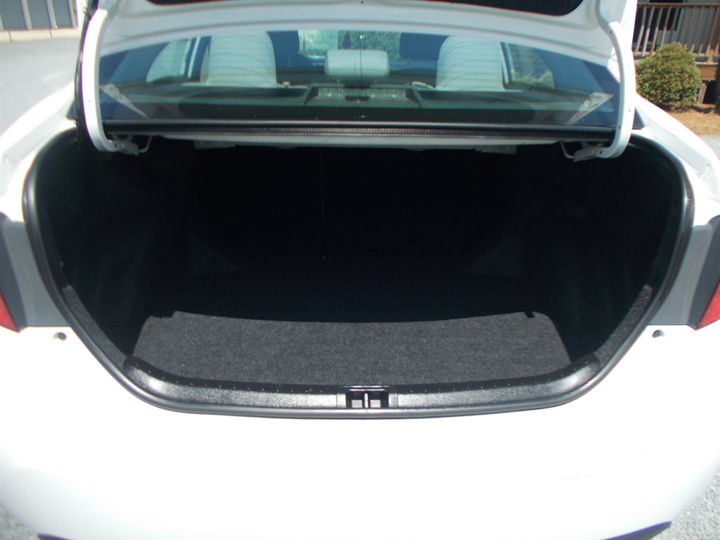 2014 Toyota Corolla LE - Photo 22