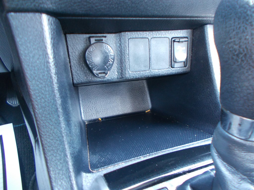 2014 Toyota Corolla LE - Photo 16