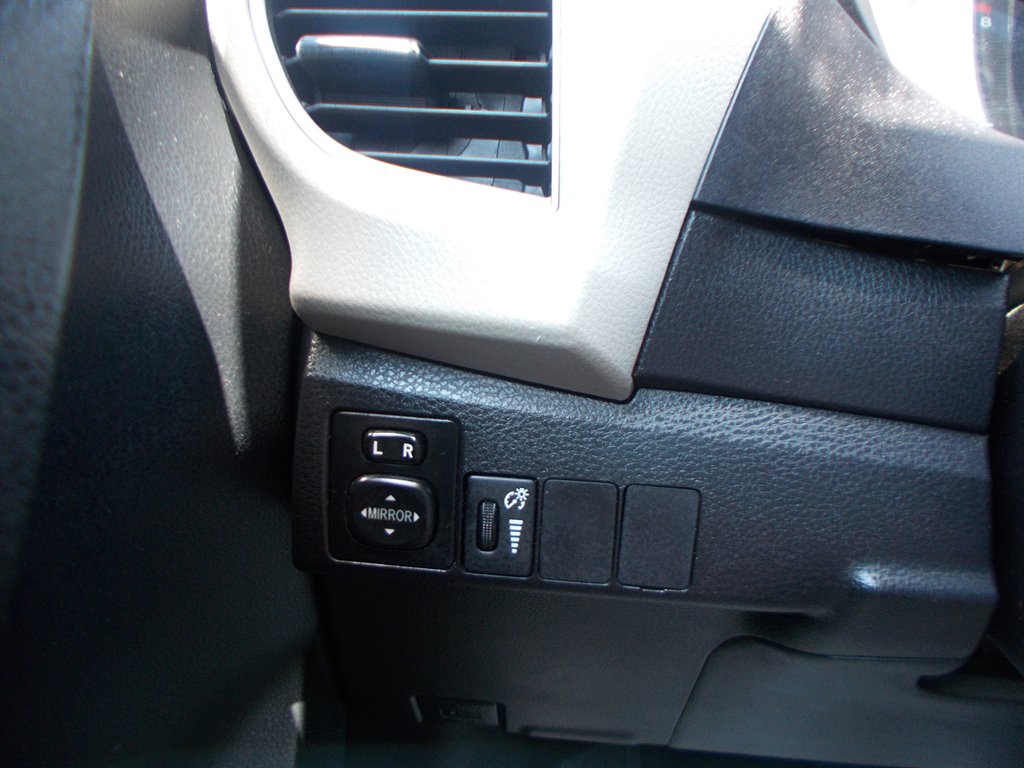 2014 Toyota Corolla LE - Photo 12