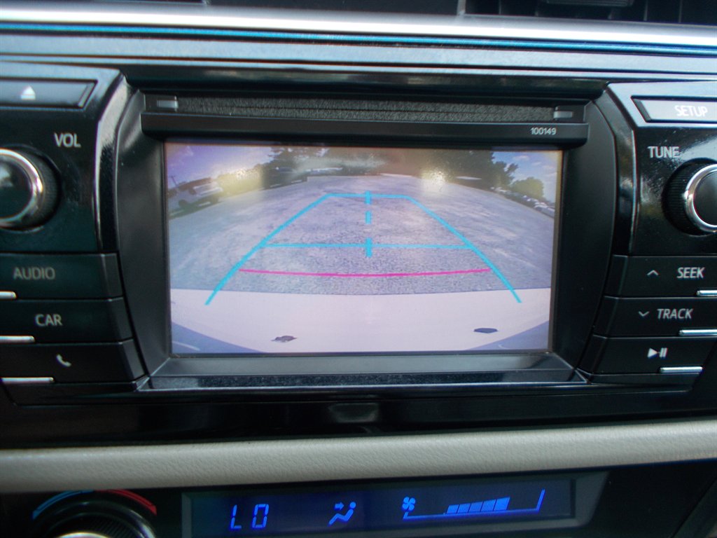 2014 Toyota Corolla LE - Photo 14