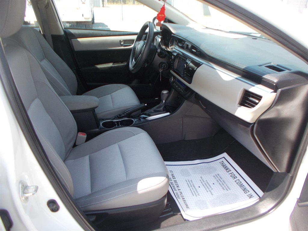 2014 Toyota Corolla LE - Photo 25
