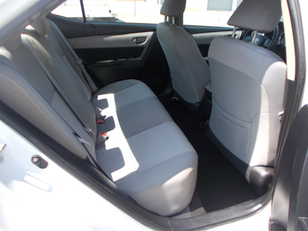 2014 Toyota Corolla LE - Photo 24
