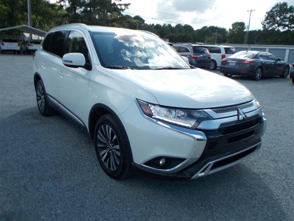 2020 Mitsubishi Outlander